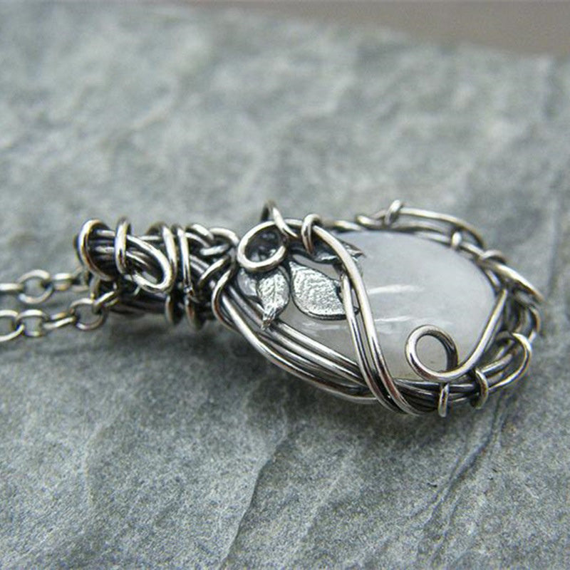 Selene - Collier pierre de lune vintage rétro