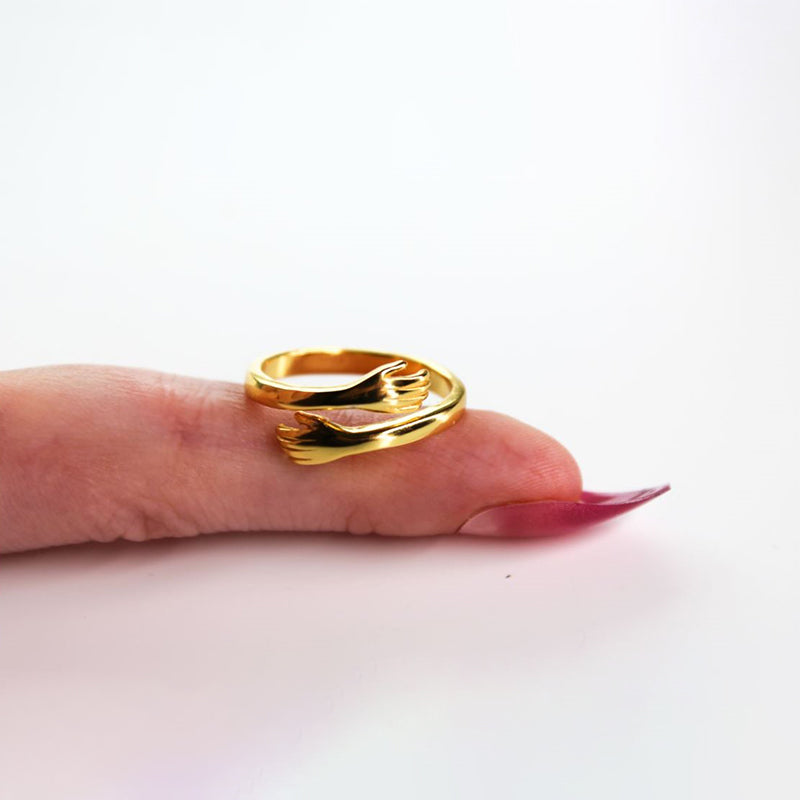 Embrace - Bague Étreinte Intemporelle et Décorative