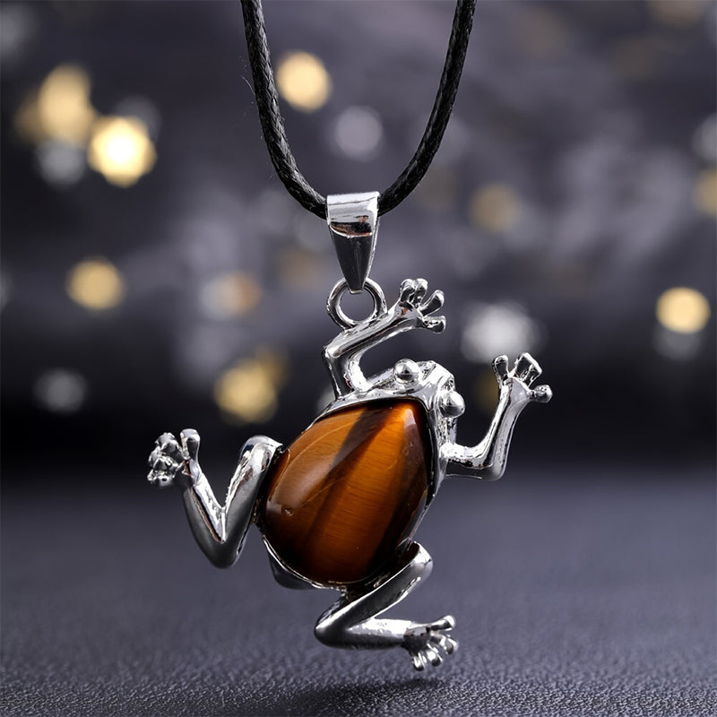 Gaia - Collier méditation en cristaux naturels au design grenouille