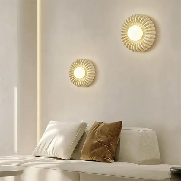 ArtisanGlow - Applique Murale en Résine Élégante pour Chambre