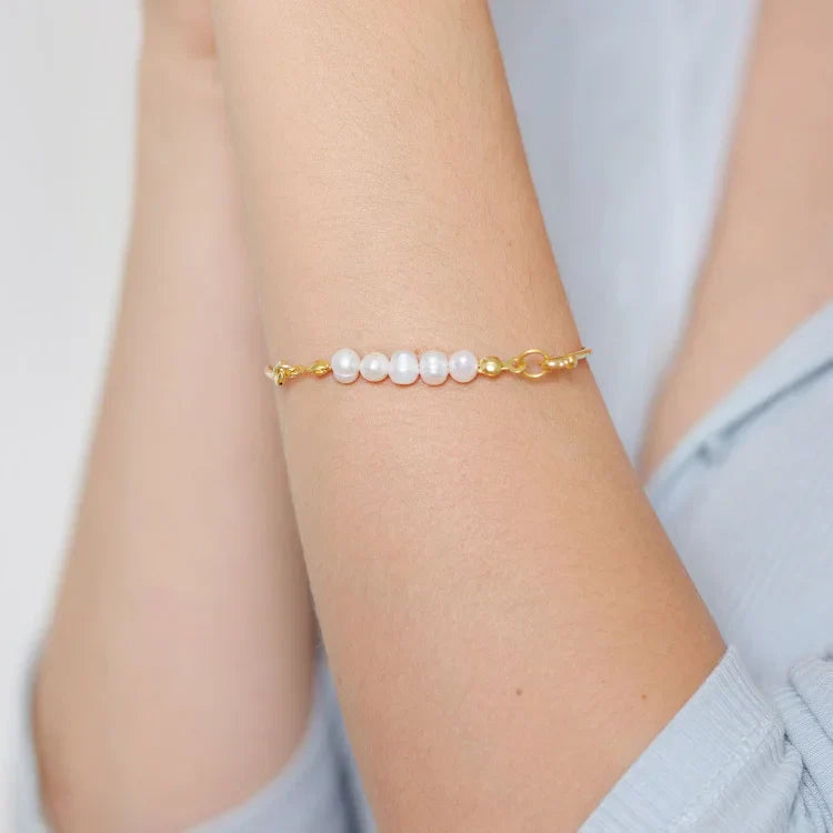 Selina - Bracelet perles délicates élégance classique