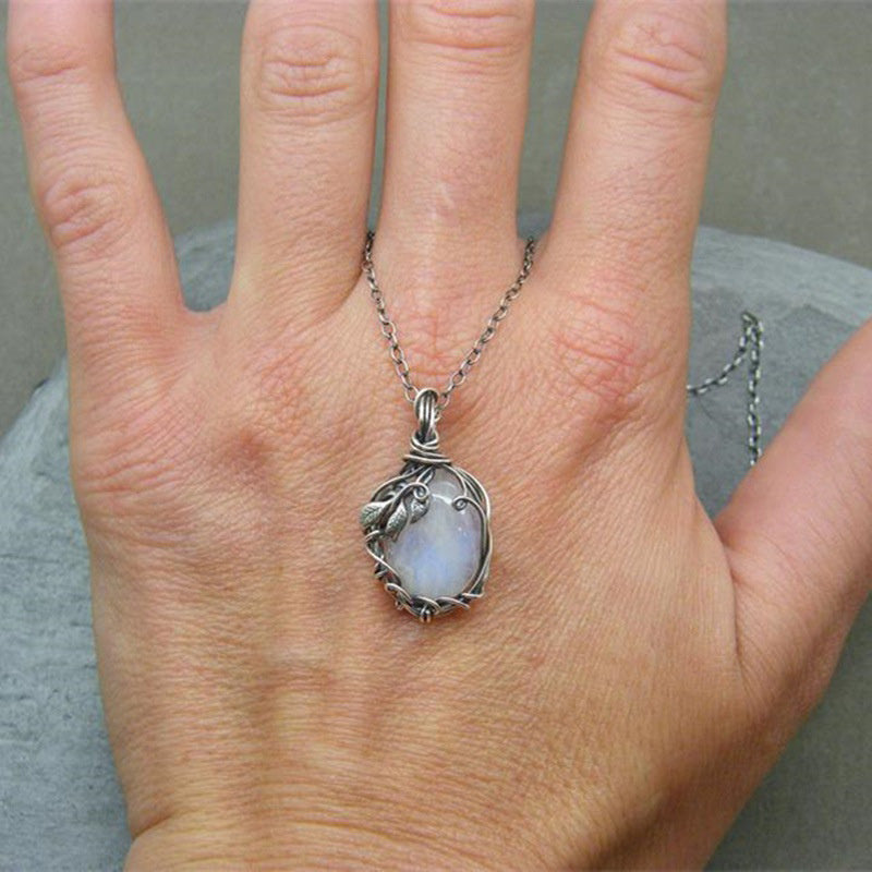 Selene - Collier pierre de lune vintage rétro