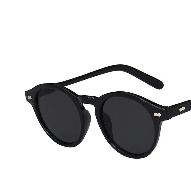 Natasha Shades - Lunettes de Soleil Rétro Élégantes