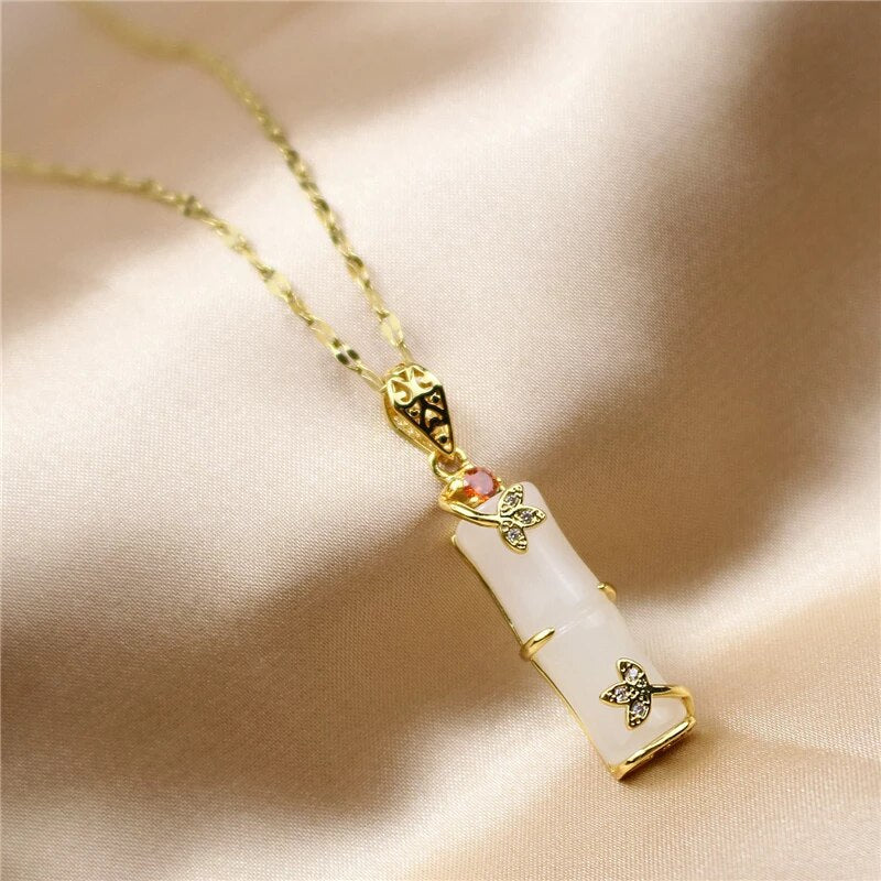 Collier Amulette Jade - Pierre de Chance et Richesse