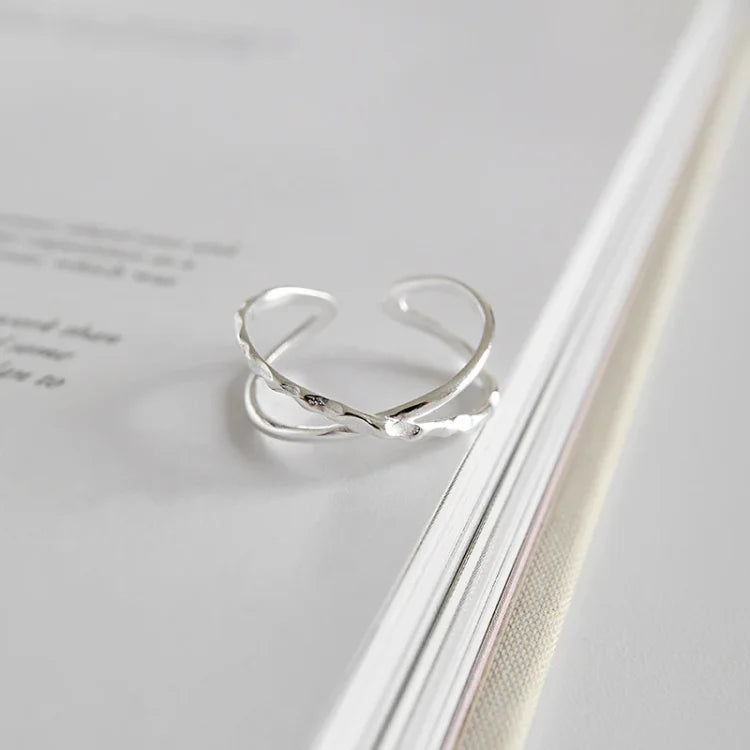 Lina - Bague double lignes réglable au style élégant