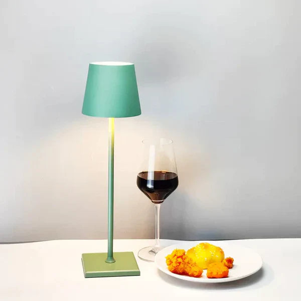 LumiNova - Lampe de table en aluminium réglable pour la maison