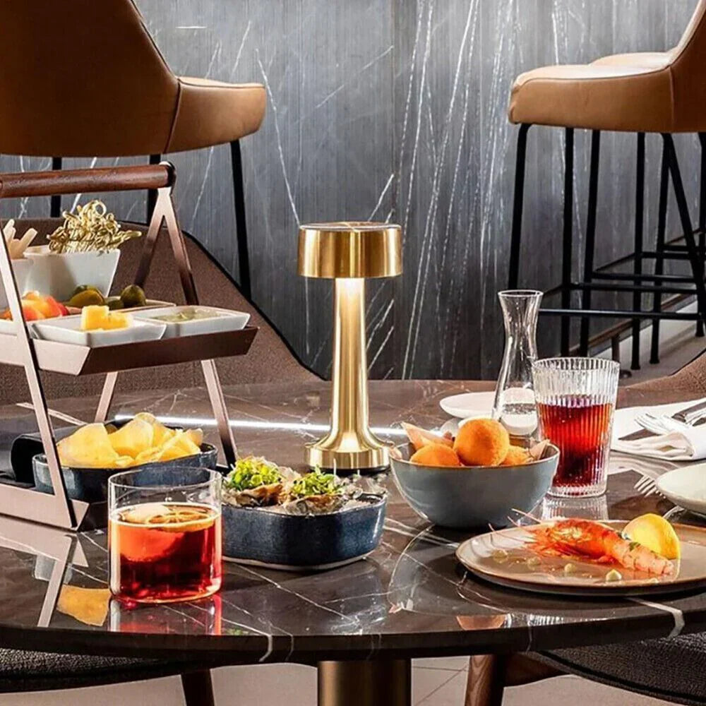 SleekGlow - Lampe de Table Moderne Stylée Intérieur