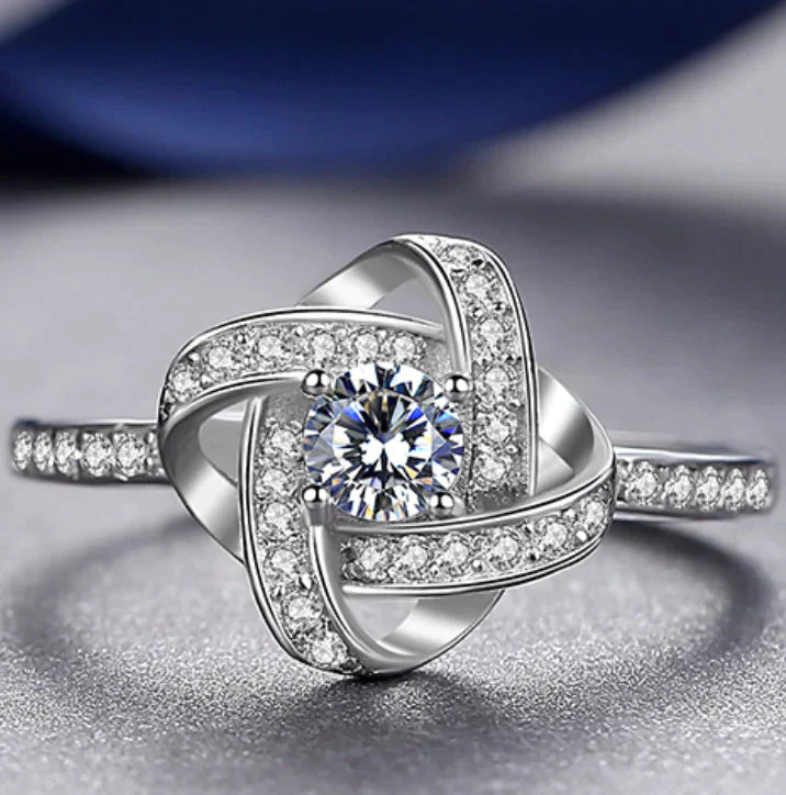 Bague Nœud d'Amour Argent Scintillant - Cadeau Parfait
