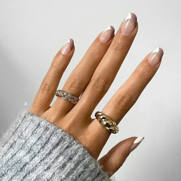 Selene - Bague cordée dorée à l'élégance intemporelle
