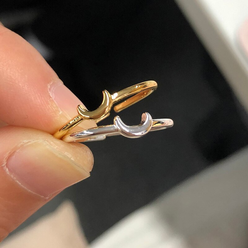 Nova – Bague Demi-Lune Fine et Bijou Élégant