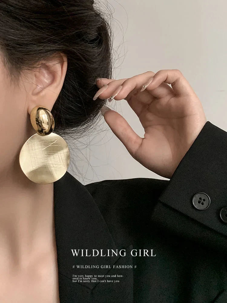 Amaya - Boucles dorées ronde et goutte au luxe moderne