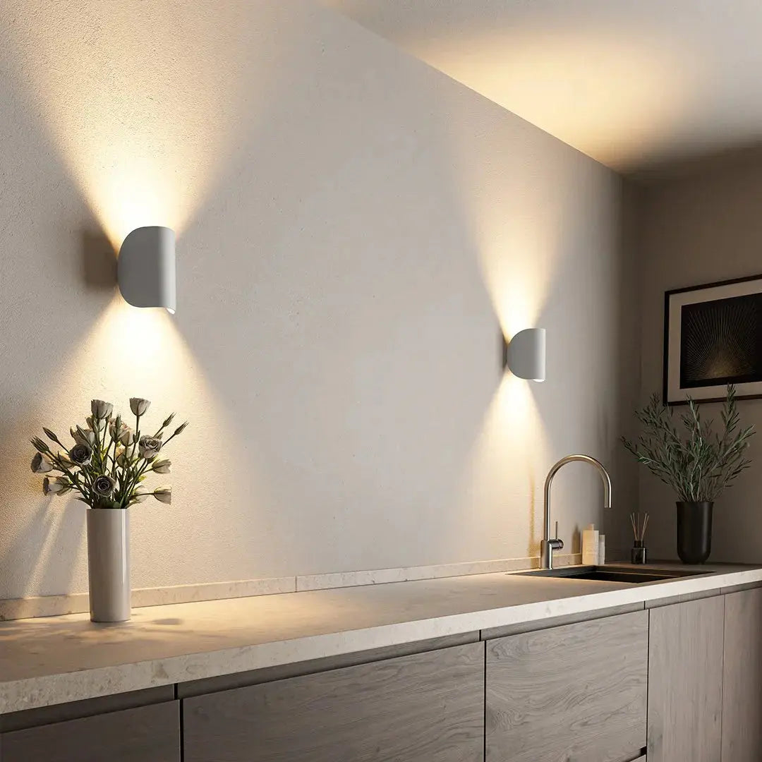 Lumévia – Applique Murale LED Élégante au Design Écoénergétique pour Tous les Espaces