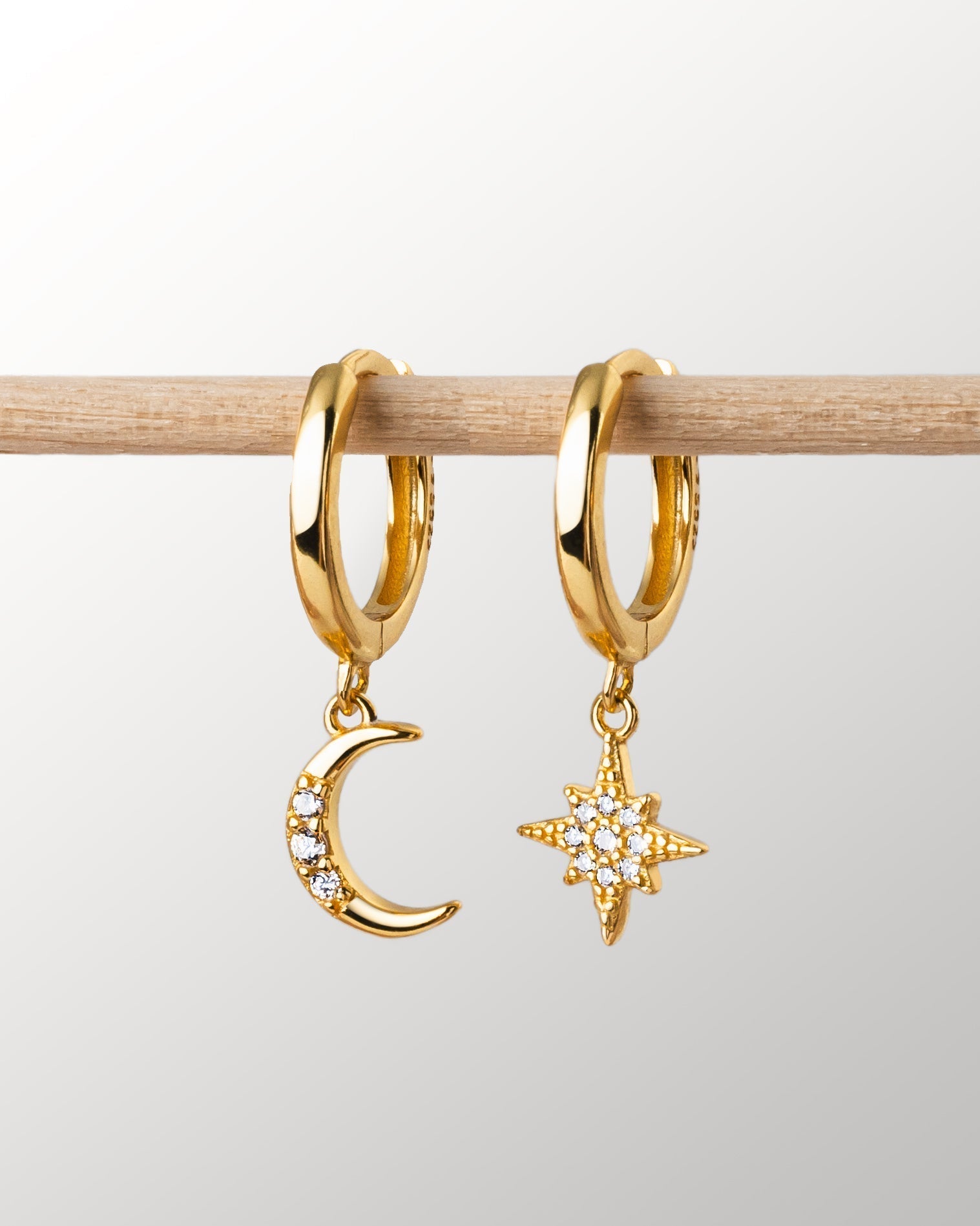 Cosmica - Boucles d'oreilles lune et étoile en argent mystiques