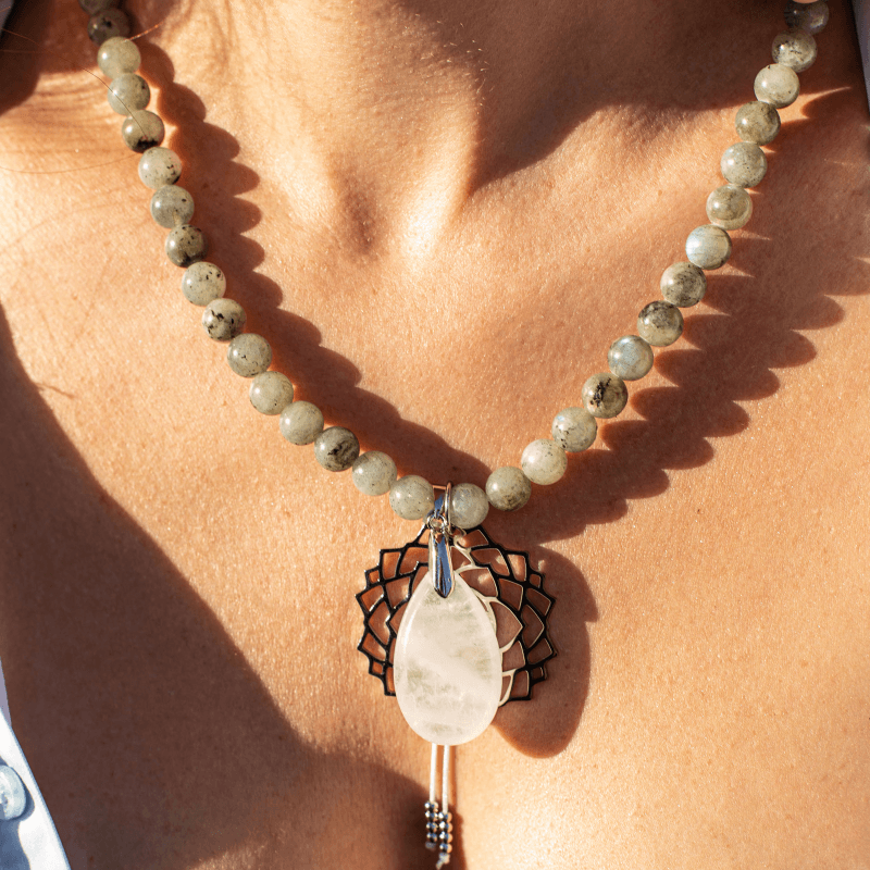 Seraphine Mala – Labradorite, Jade & Améthyste