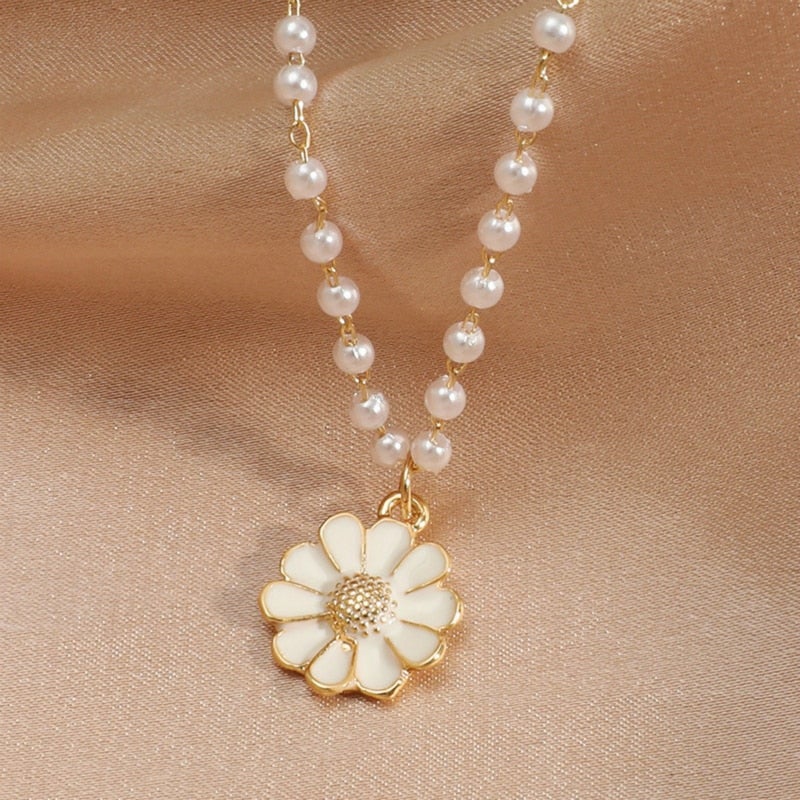 Lara - Collier pendentif marguerite et perle
