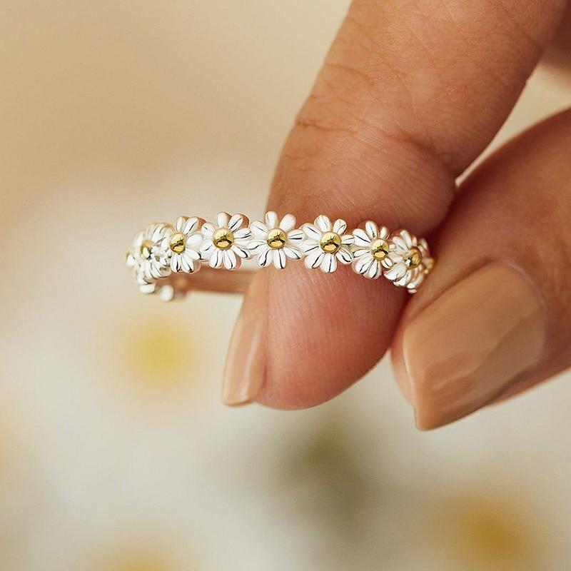 Aylin - Bague fleur en argent élégante au design floral