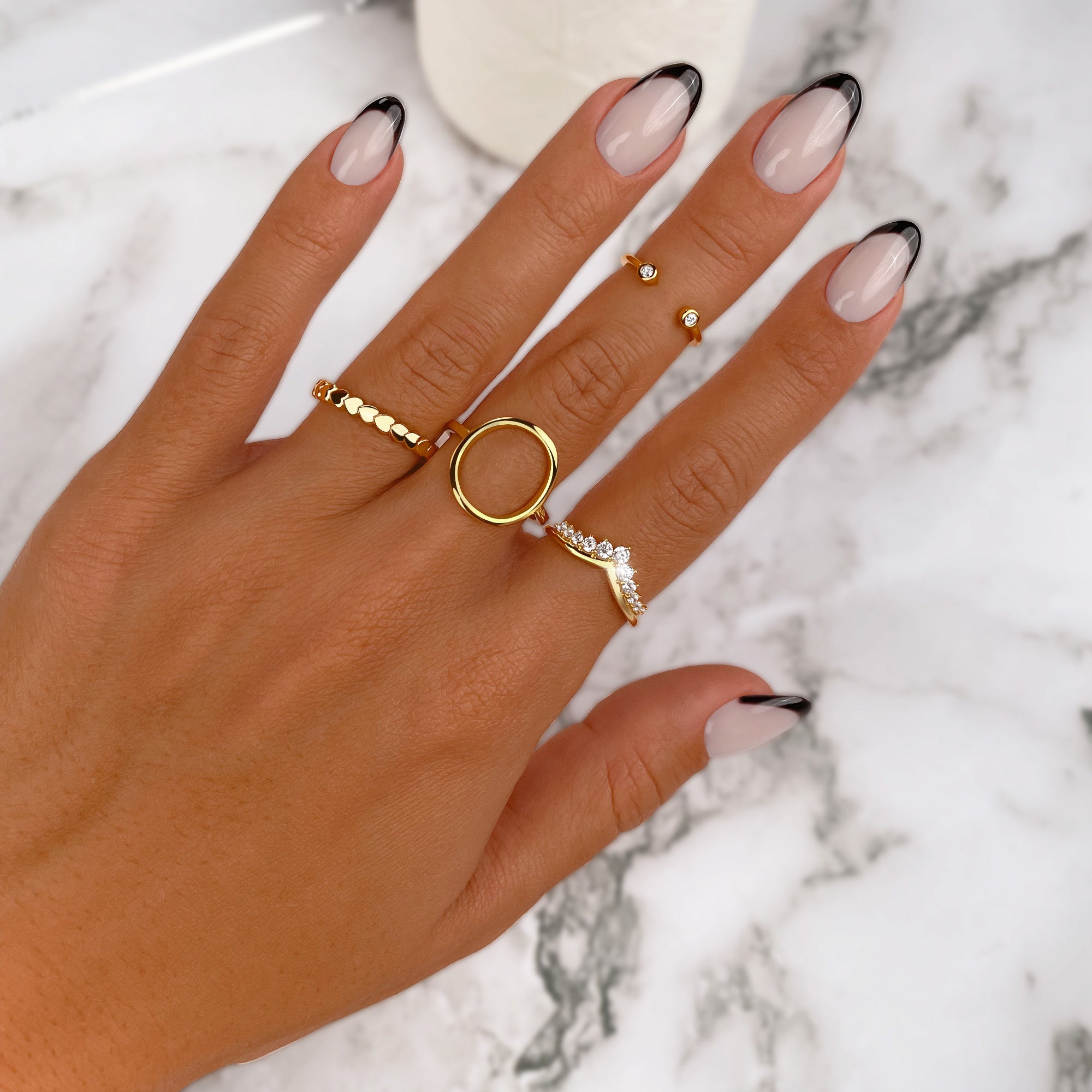 Allegra - Bague couronne en zircone, touche d'élégance