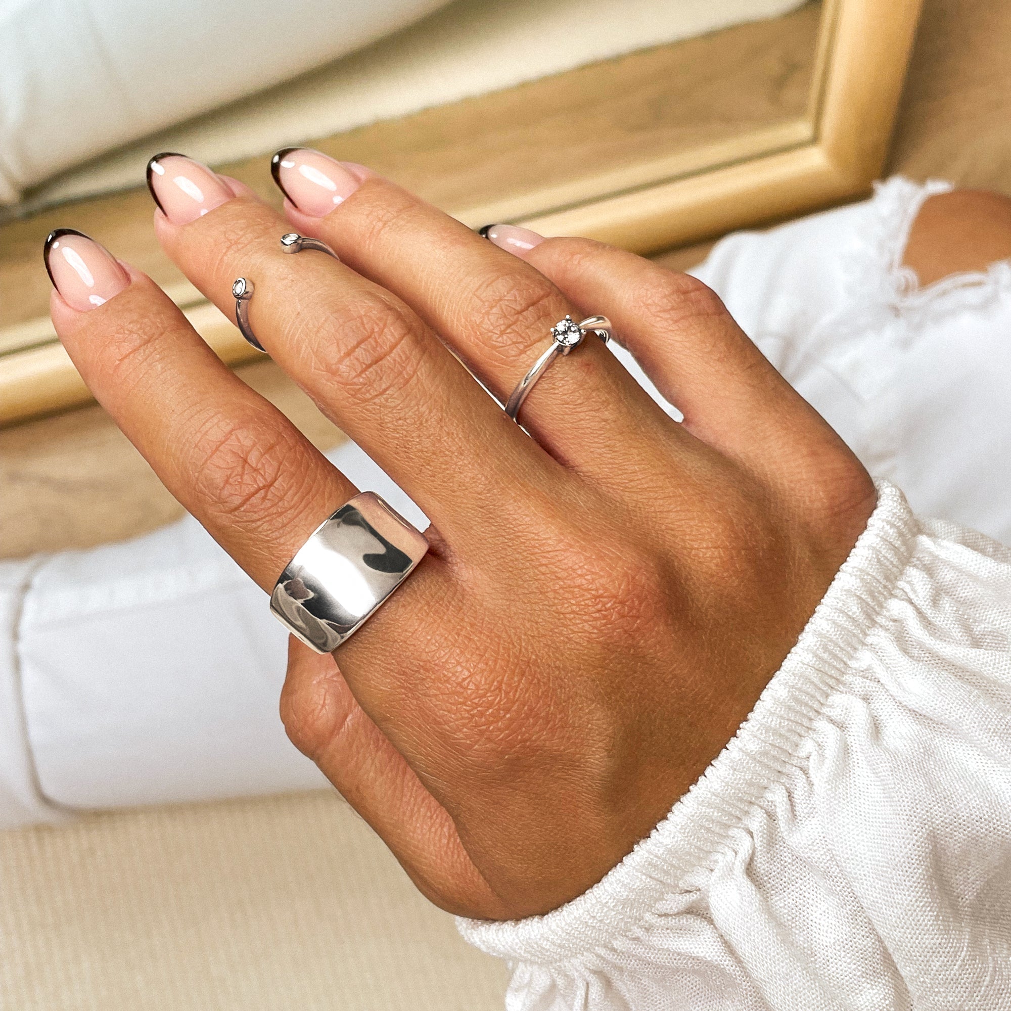 Elena - Bague solitaire en zircone à l'élégance classique