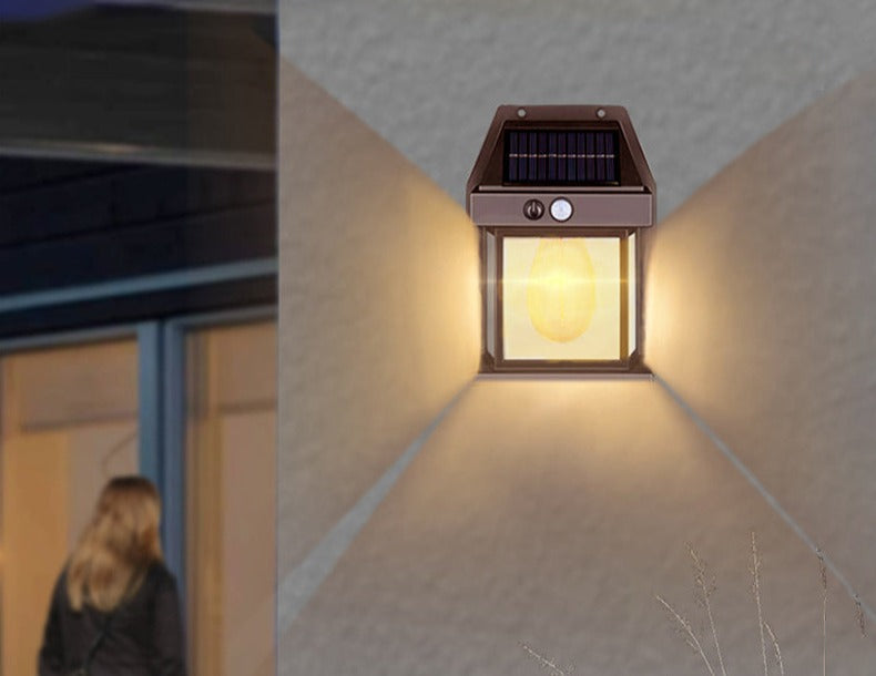 LumiSolar | Élégante Lampe Solaire Extérieur en Tungstène Durable 2