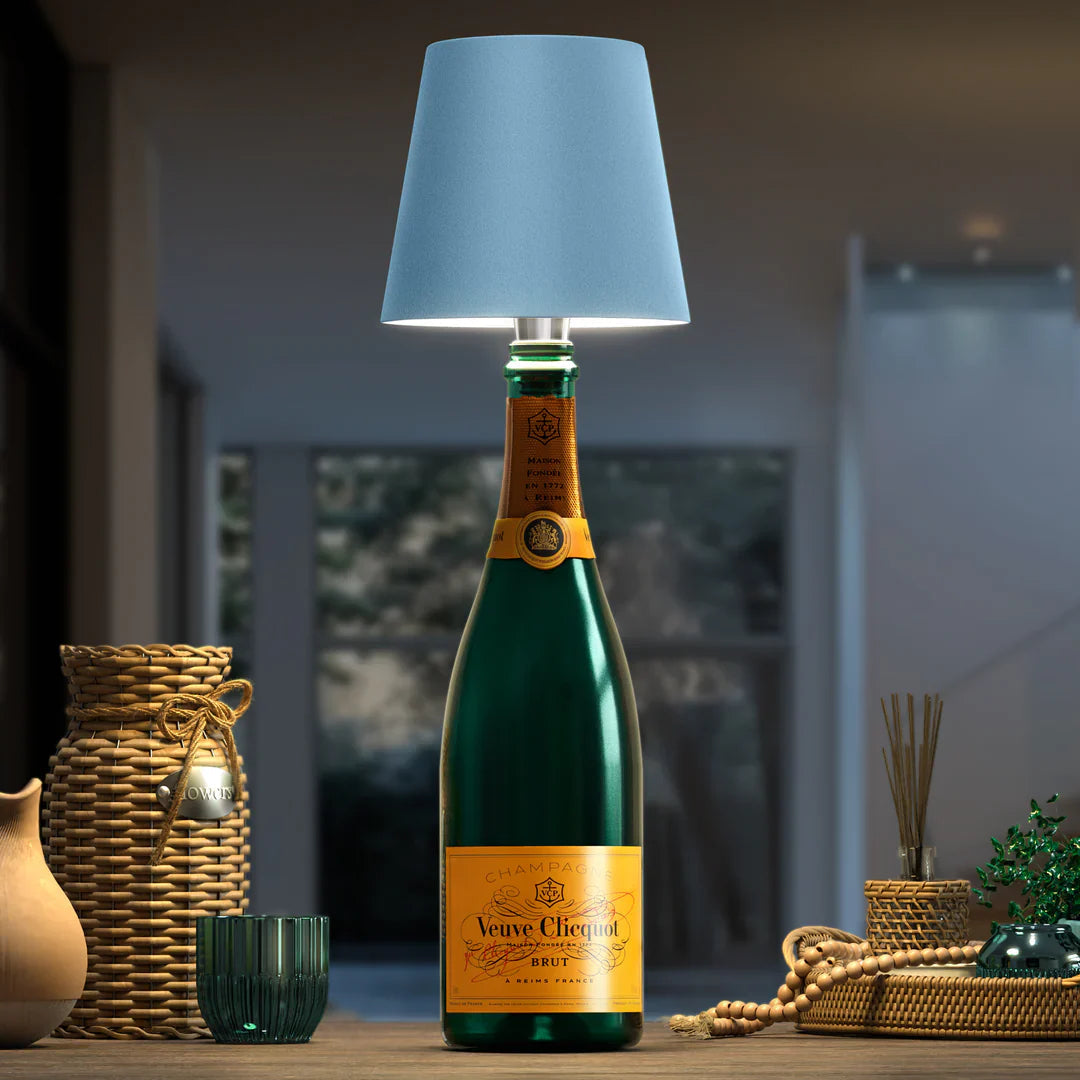 LumièreBouteille | Élégante Lampe Rechargeable Sans Fil en Métal 8