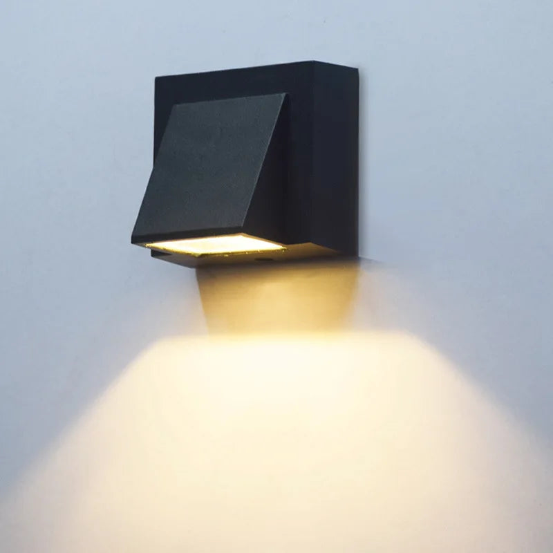 LumièreExtérieure | Élégante Applique Murale LED Résistante aux Intempéries 0