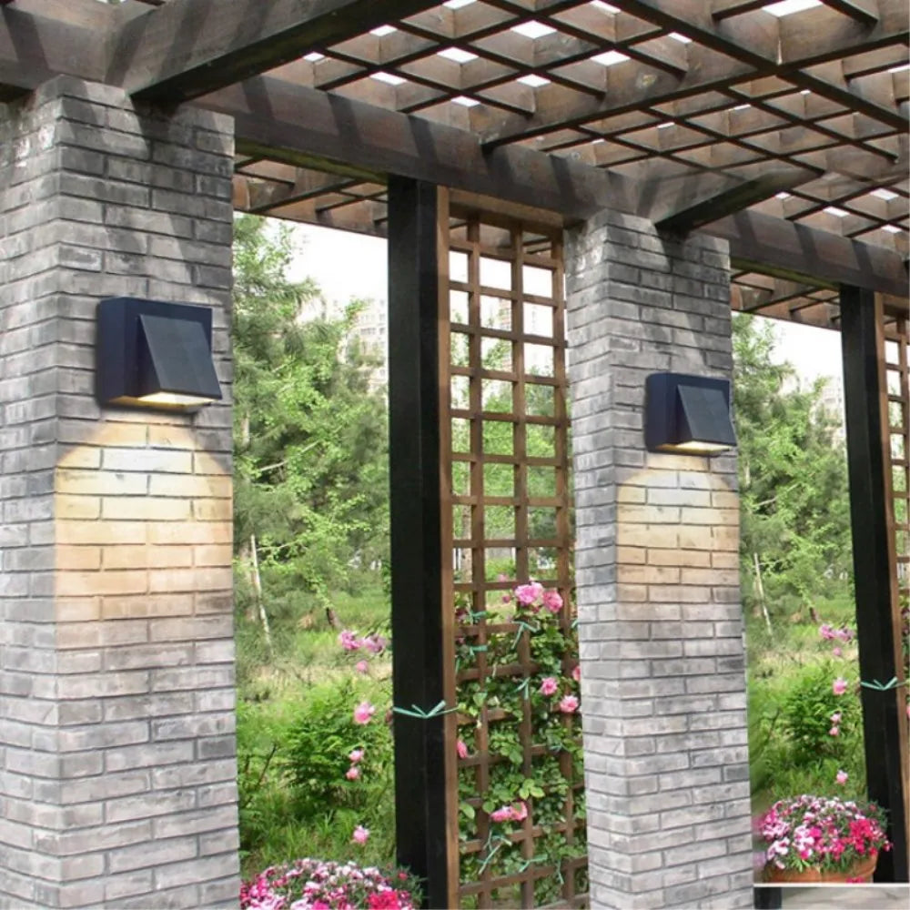 LumièreExtérieure | Élégante Applique Murale LED Résistante aux Intempéries 2