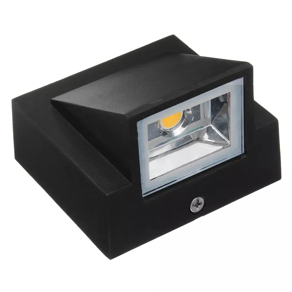 LumièreExtérieure | Élégante Applique Murale LED Résistante aux Intempéries 3