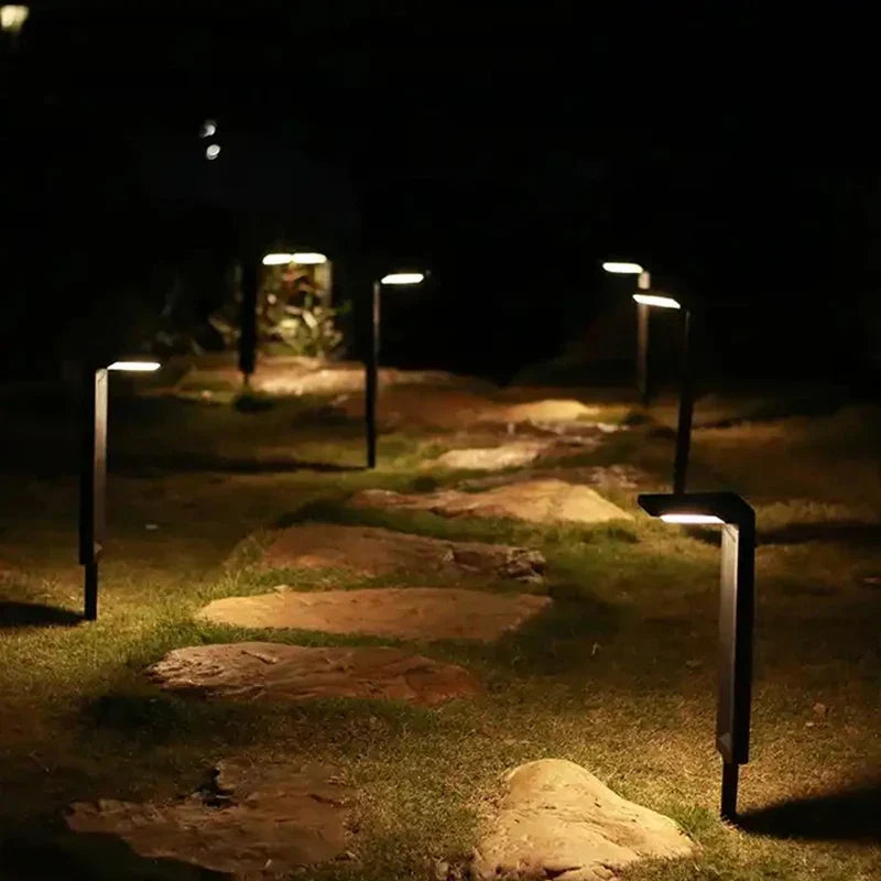 LumièreFleur | Élégant Éclairage Solaire de Jardin Durable 3