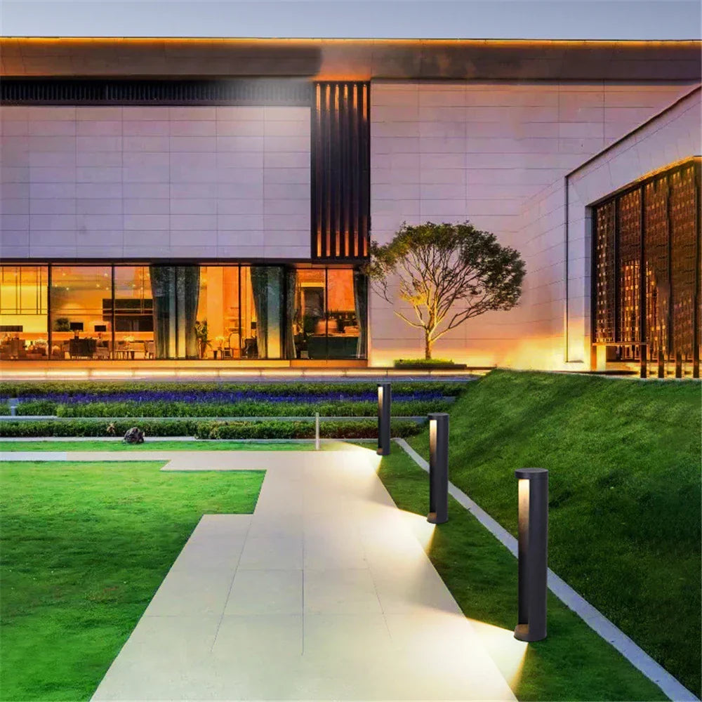 LumièreJardin | Élégant Éclairage Extérieur LED Résistant aux Intempéries 3