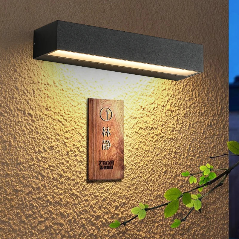 LumièreModerne | Applique Murale Extérieure LED Résistante et Élégante 0