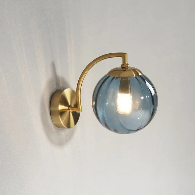 LuminaNordic | Élégante Applique Murale Design LED en Verre pour Chambre 2