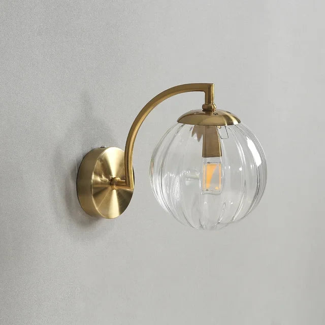 LuminaNordic | Élégante Applique Murale Design LED en Verre pour Chambre 7