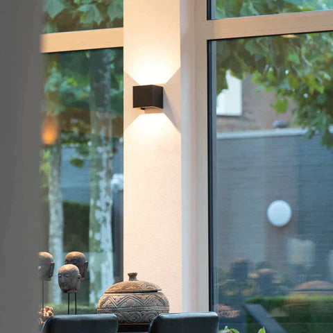 Luminara | Élégant Éclairage Mural LED Contemporain 1