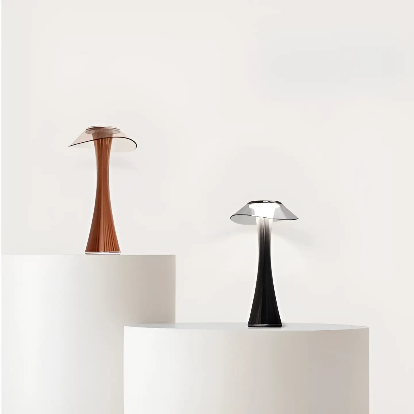 Luminari | Élégante Lampe de Chevet en Métal et Verre Design Contemporain 5