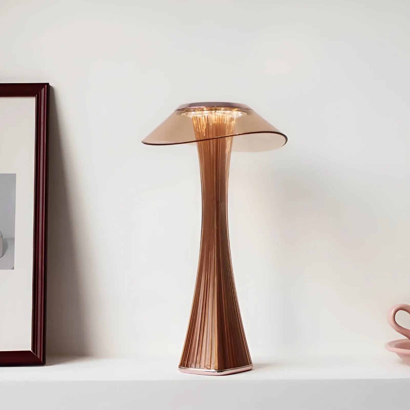 Luminari | Élégante Lampe de Chevet en Métal et Verre Design Contemporain 9