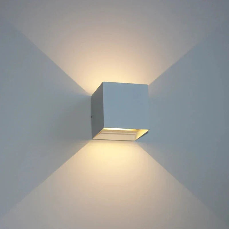 Luminex | Élégante Applique Murale Extérieure en Aluminium Design 1