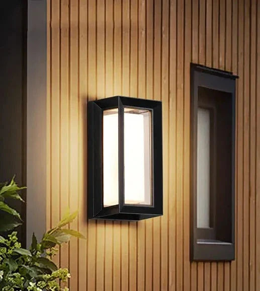 LunaLight | Élégante Applique Murale Extérieure Résistante aux Intempéries 2