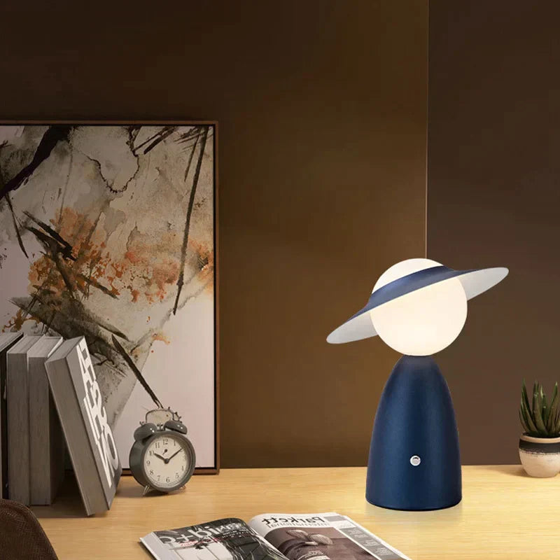 Diora – Lampe de Bureau Élégante avec Éclairage Intelligent