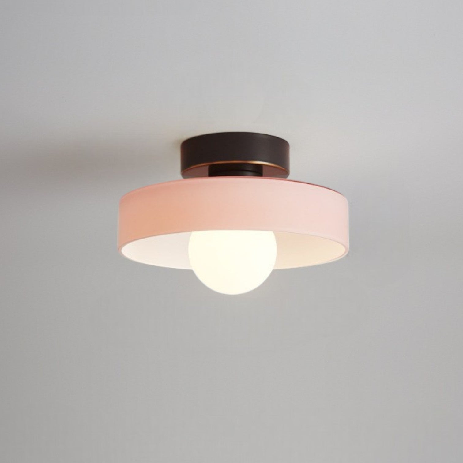 Bauhaus Français – Plafonnier au Design Élégant | Minimalisme Intemporel & Lumière Douce