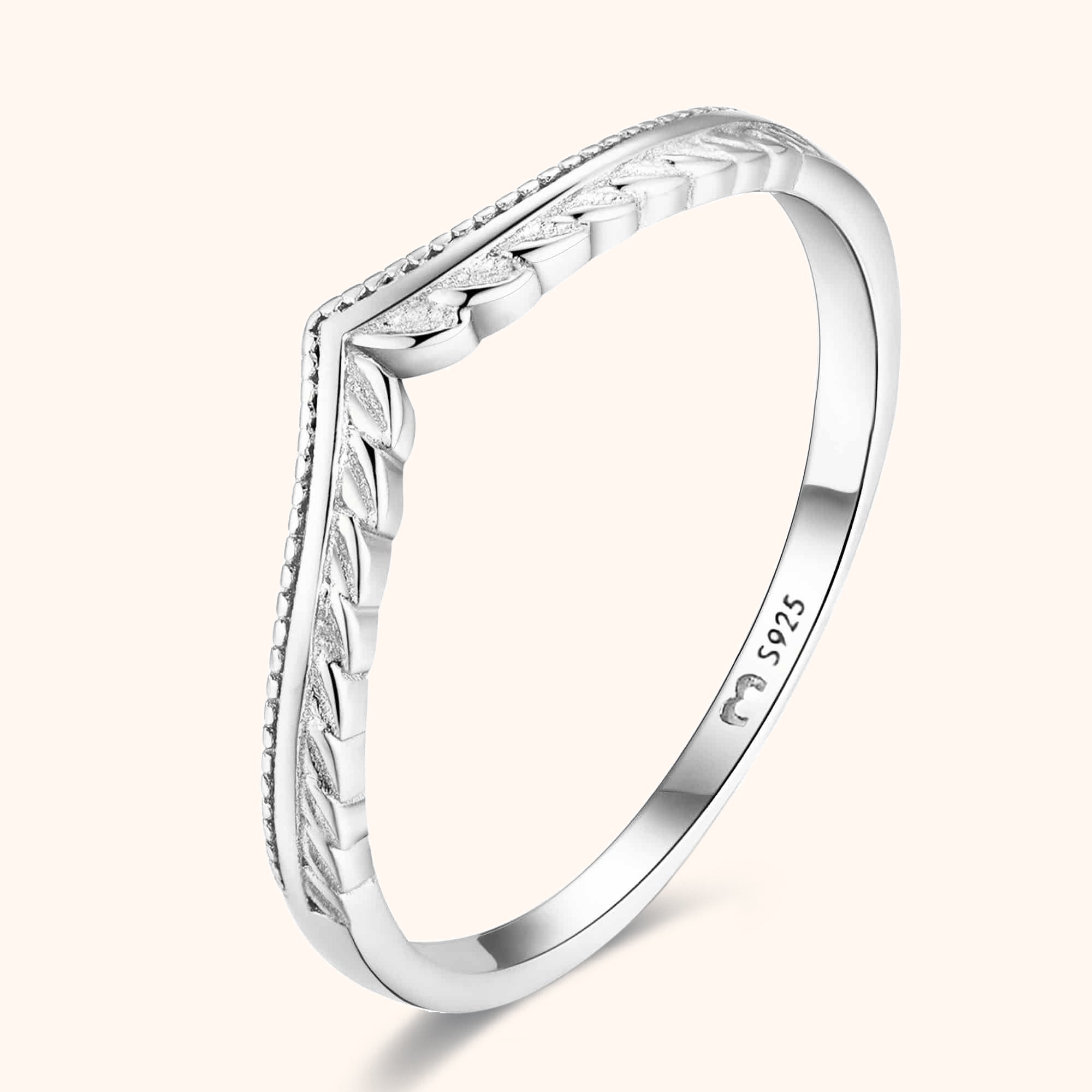 Vera - Bague à motif feuilles à l'élégance naturelle