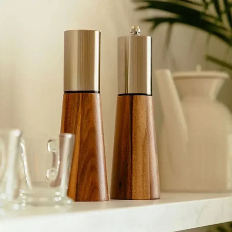 Sakura Spice - Moulin à Poivre Élégant en Bois d'Acacia