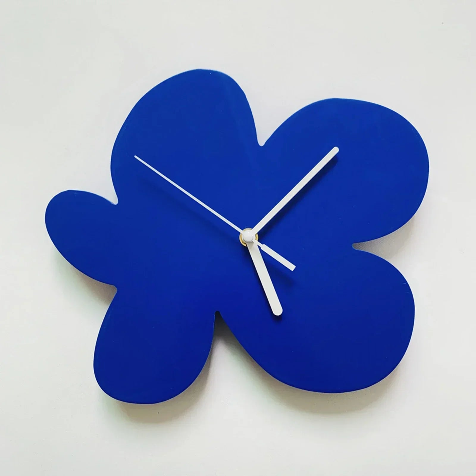 PetalTime - Horloge murale élégante en forme de fleur pour votre intérieur