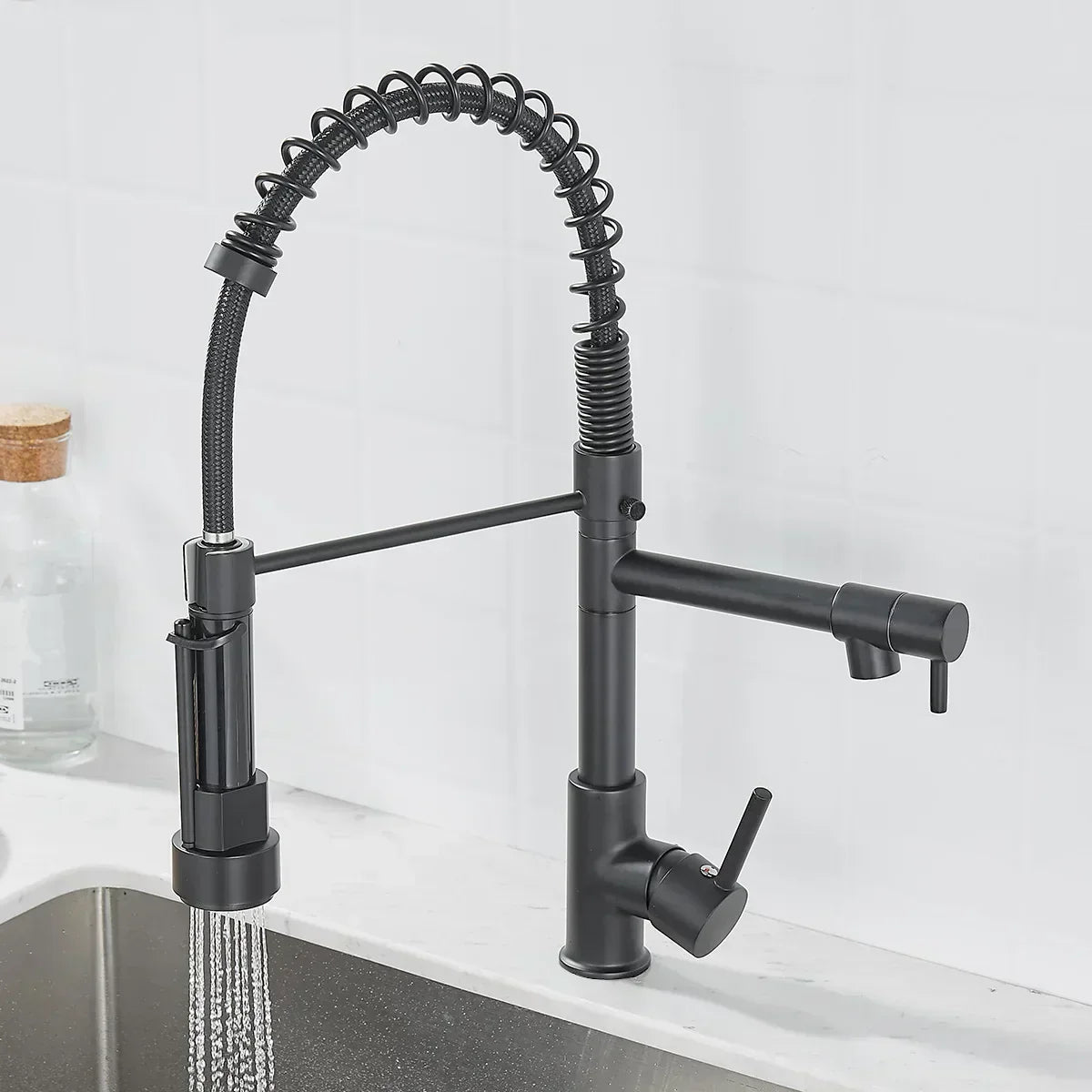 AquaFusion - Robinet de Cuisine Flexible en Laiton Noir et Or