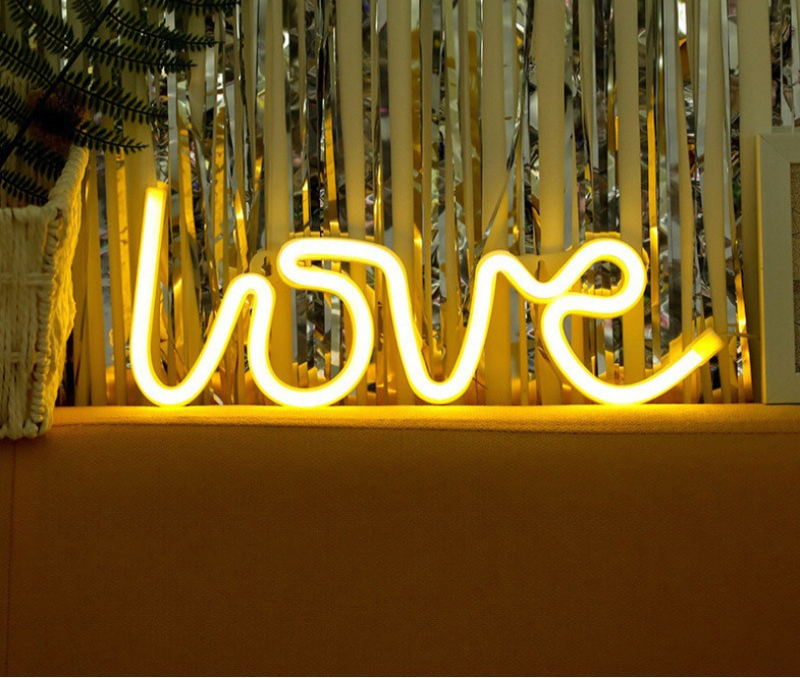 LoveGlow Neon Letters - Néon Romantique Intérieur