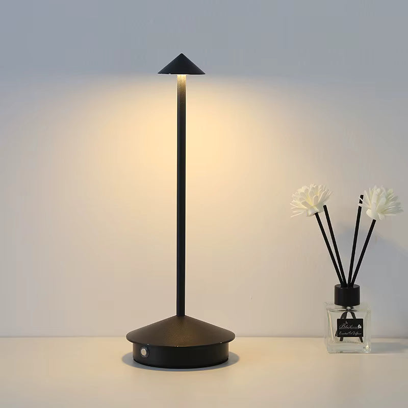 LumiCharge Lampe – Lampe de Table Rechargeable | Éclairage LED Moderne & Portable