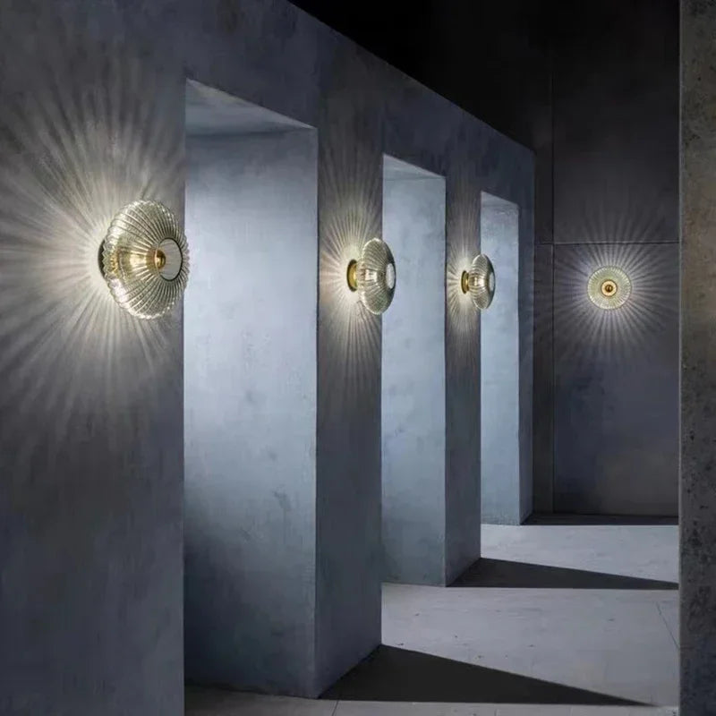 Lumivéra – Applique Murale en Verre Élégante pour une Lumière d’Ambiance