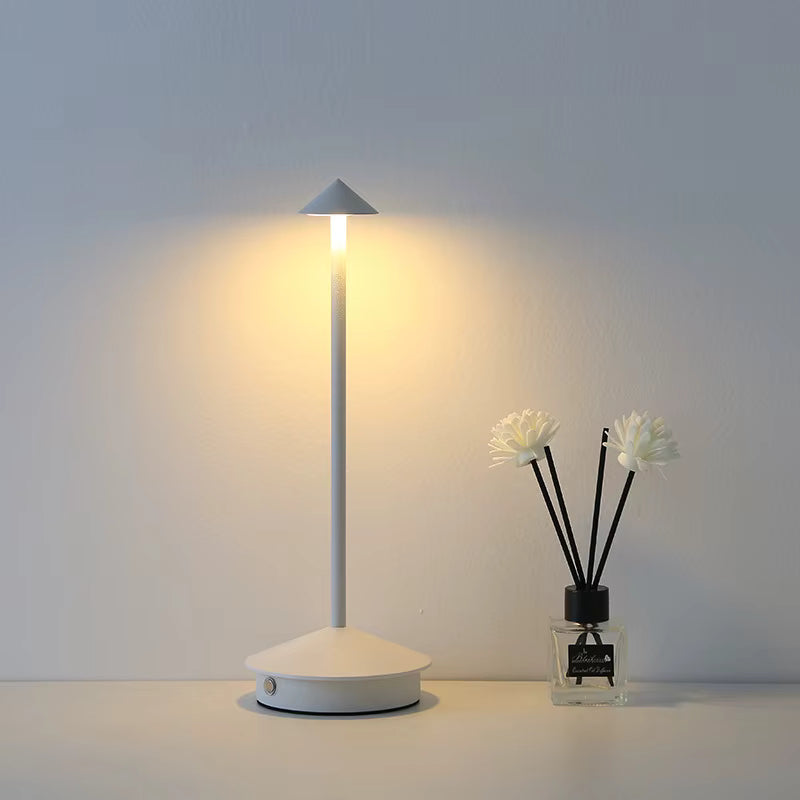 LumiCharge Lampe – Lampe de Table Rechargeable | Éclairage LED Moderne & Portable