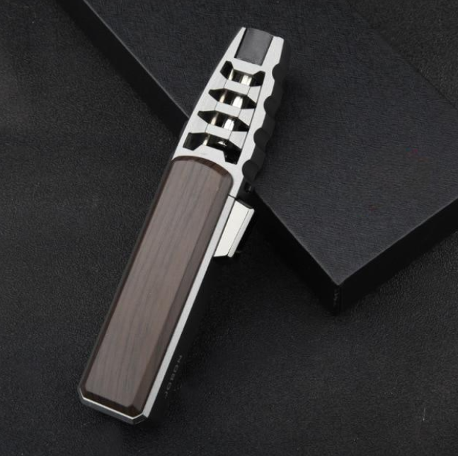 BlazeGuard Lighter - Briquet Coupe-Vent Robuste