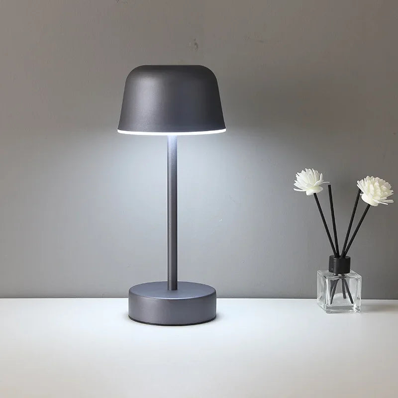 MinaLight Lampe – Lampe de Table Minimaliste Moderne | Éclairage LED Élégant & Contemporain