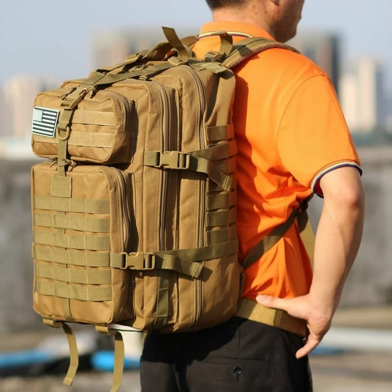 TrailMaster Backpack - Sac Tactique Imperméable 35L